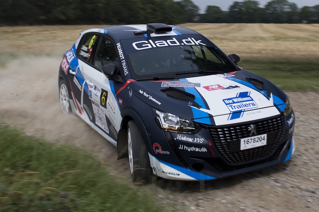 Karriereglimt - Line og Jacob – 2023: Det blev ikke blot til et klassemesterskab. Jacob Madsen og Line Nedergaard gentog også deres samlede sejr fra Dansk Super Rally.
(Foto: Jokum Tord Larsen)